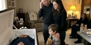 Лёша ждал звука, который должен был раскрыть правду о смерти его матери